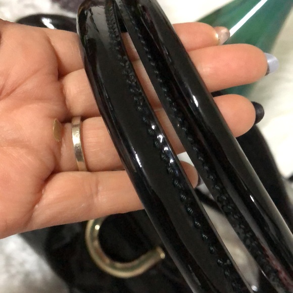 GUCCI ABBEY BLACK PATENT LEATHER - Picture 5 of 15
